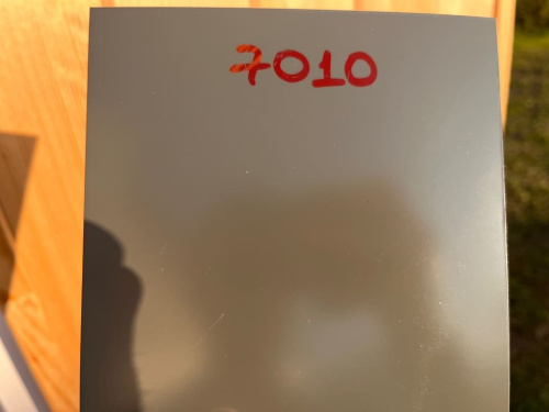 Лист окрашенный 0.7 мм ral 7010 брезентово-серый фото 3