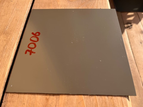 Лист окрашенный 0.5 мм ral 7006 бежево-серый фото 3